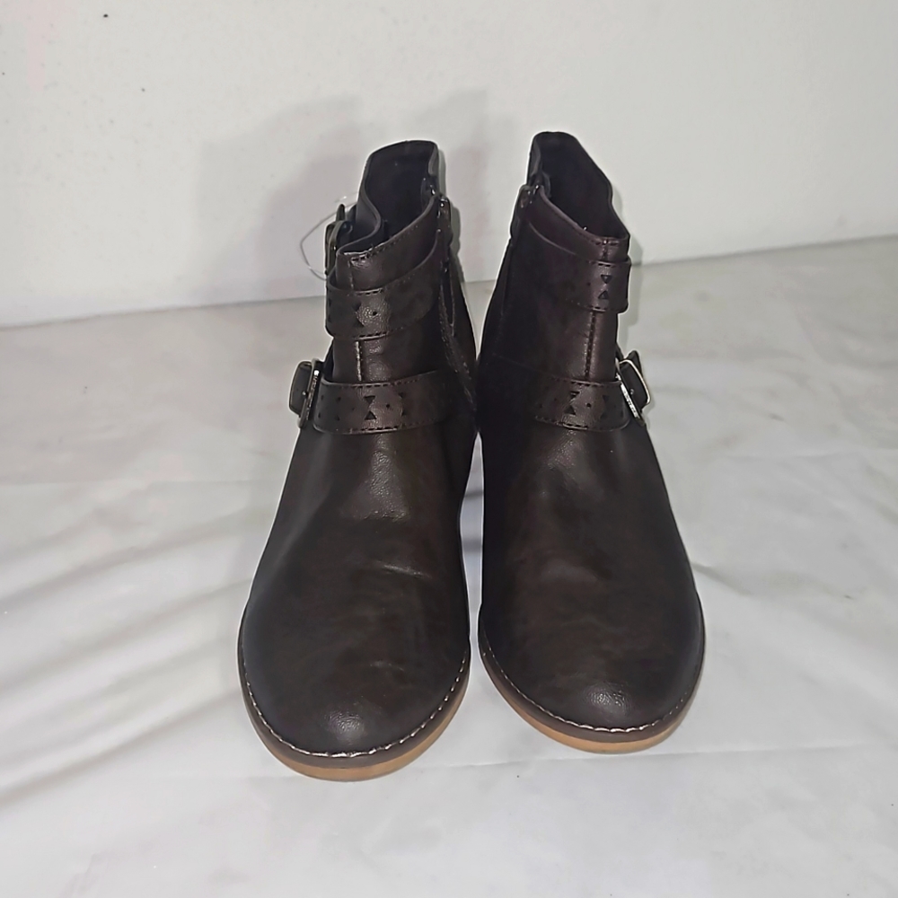 Rocket Dog Brown Faux Leather Buckle Cut Out Side Zip Ankle Moto Boots 8.5